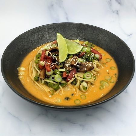 vegmeup plant-based vegan and veggie meals noodle curry soup