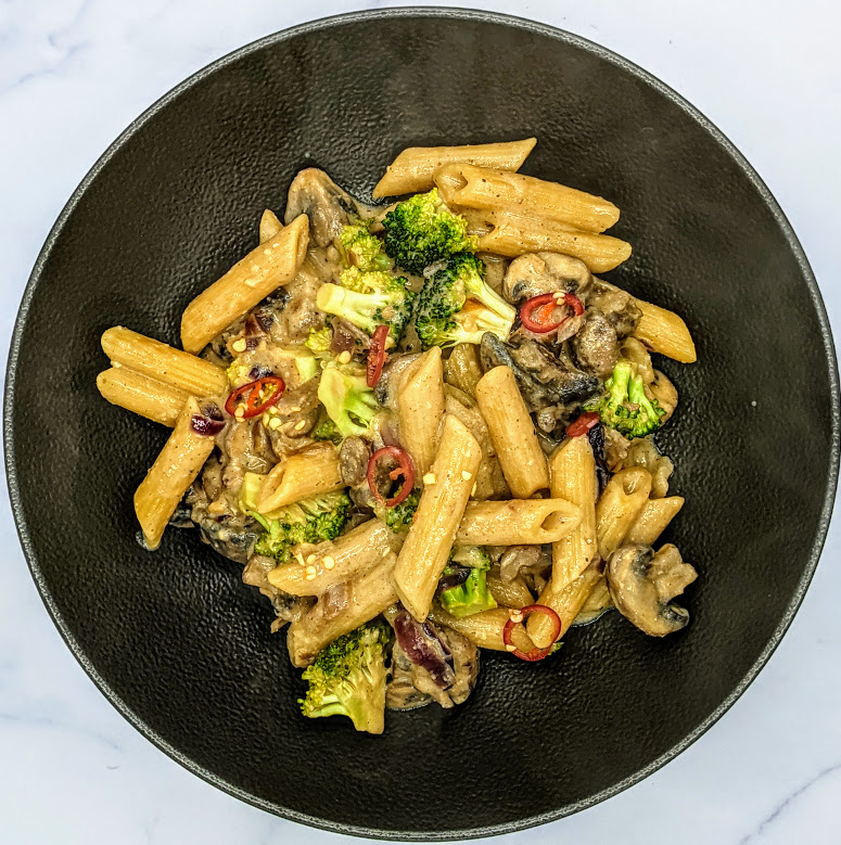 vegmeup plant-based vegan and veggie meals mushroom pasta